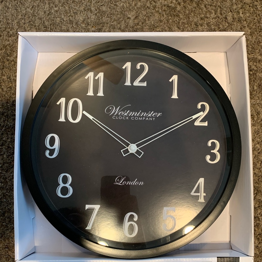 ‼️sold‼️Black Wall Clock